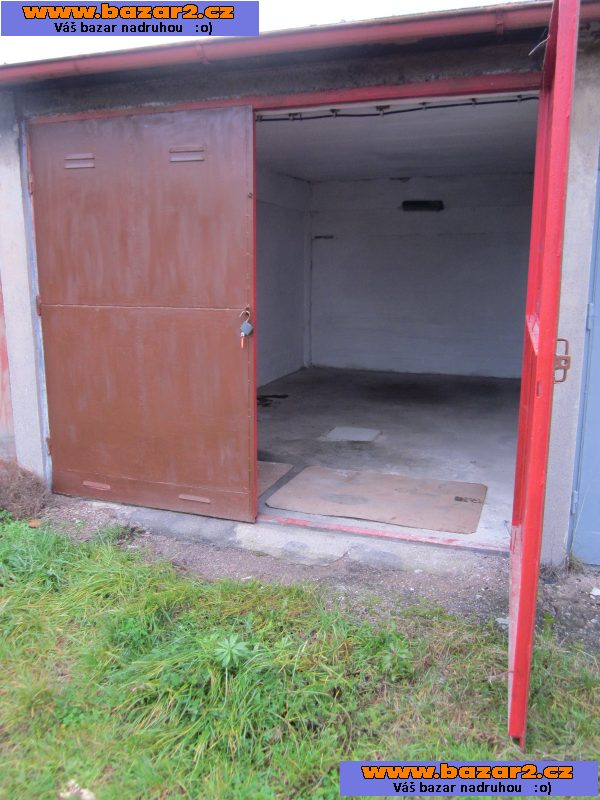 prodám řadovou garáž v Hradci Králové