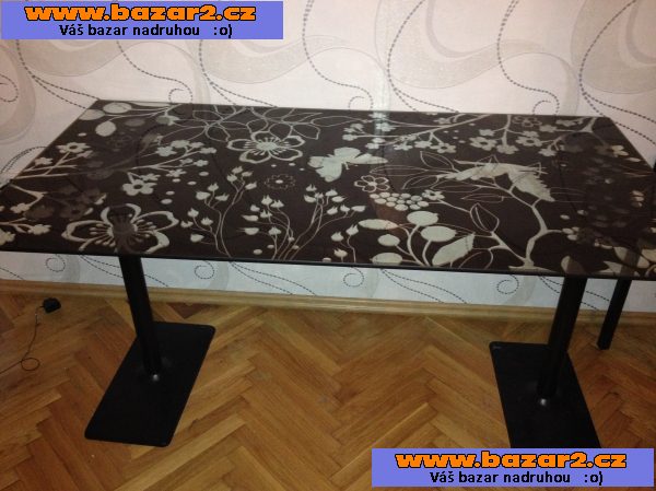 Skleněný stůl 150 x 80cm