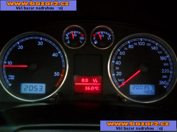 VW Passat 1.9 TDI 74kw, sedan, rok 2002, Climatronic