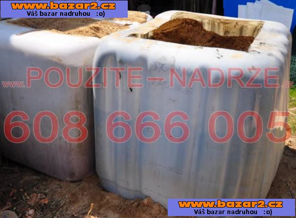 Nádrž IBC 1000L na vodu, olej, naftu, uhlí, písek