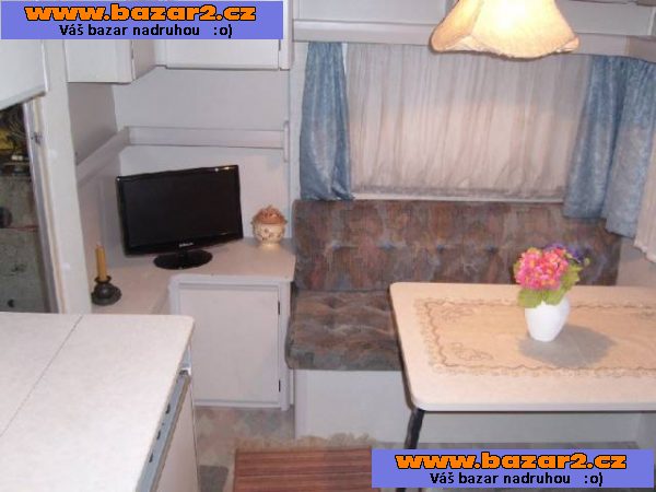 Karavan BURSTNER holiday 430 hmotnost 1000kg