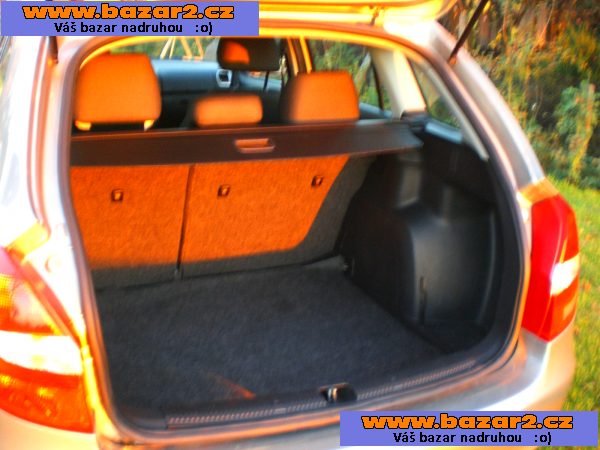 prodám Škodu Fabia combi II 1.2 51KW výborný stav