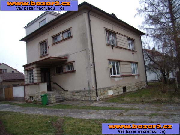 Prodám polovinu vily v Litomyšli