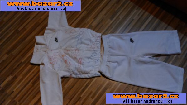 tepláková souprava NIKE