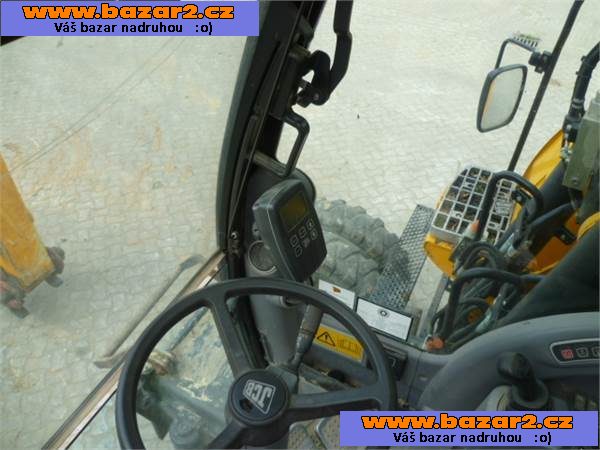 2009 JCB JS175W