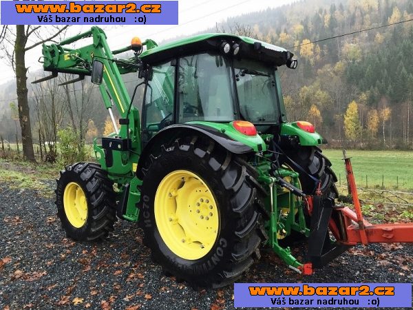 John Deere 5W08-0M s čelním nakladačem