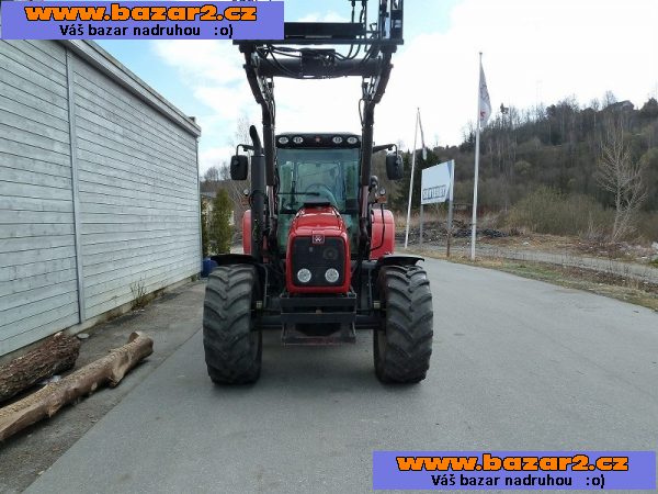 Massey Ferguson 6R4-6N5 s čelním nakladačem