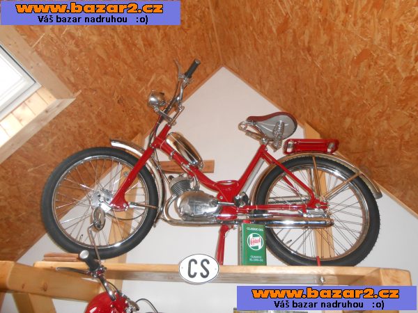 Provádíme kompetní renovaci motocyklu..