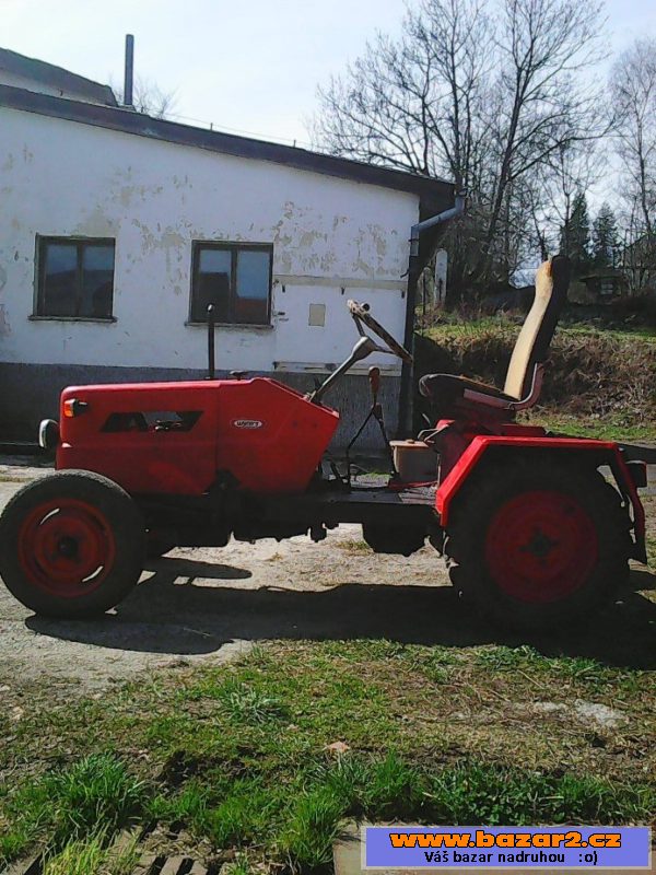 Traktůrek domácí výroby