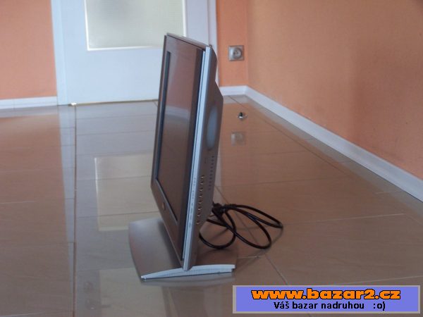 LCD televize LG   51cm úhlopříčka