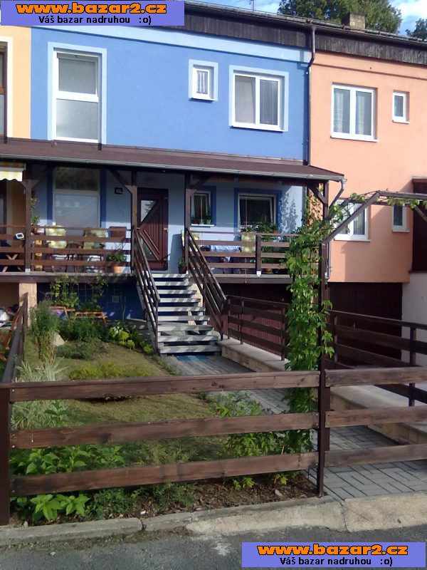 Město Teplá u M. Lázní, RD 4+1, řadový,třípodlažní, zahrádka