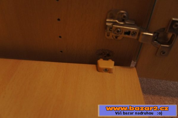 Prodám 5dv. skříň 