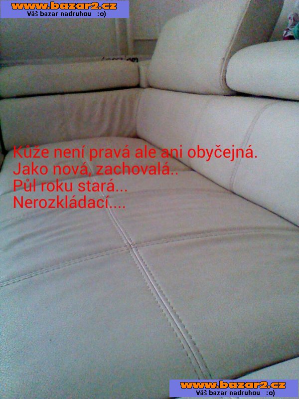 Rohová bílá sedačka-kožená - 