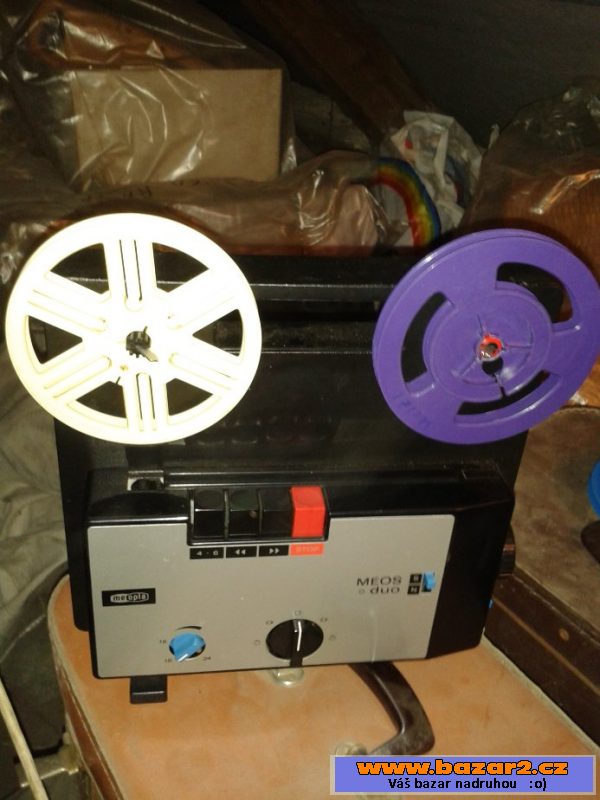 Prodám promítačku na 8mm film