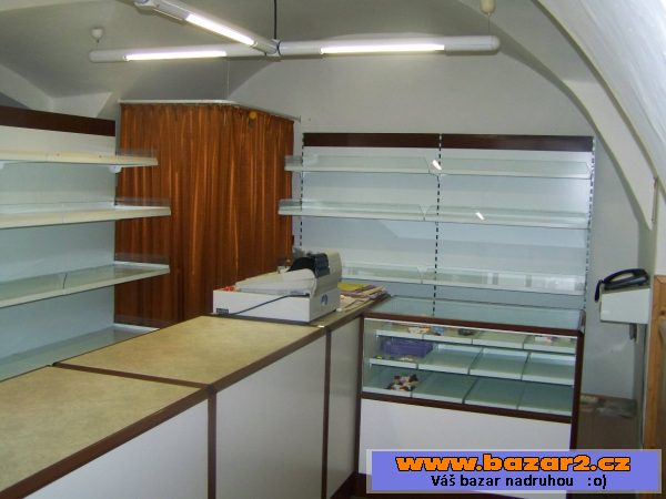Regály a pulty