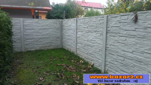 Betonový plot