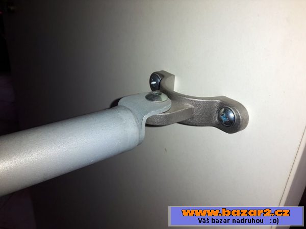 Profi stojany do textilního obchodu