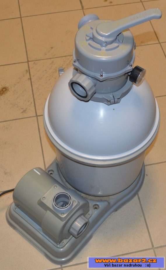 Set bazénu Intex + vše potřebné
