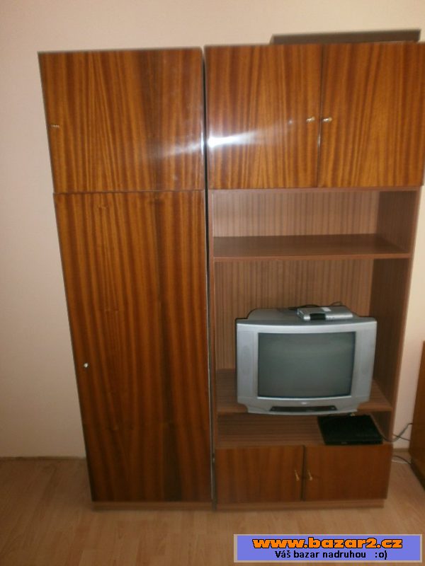 Nabízím obývací stěnu za odvoz