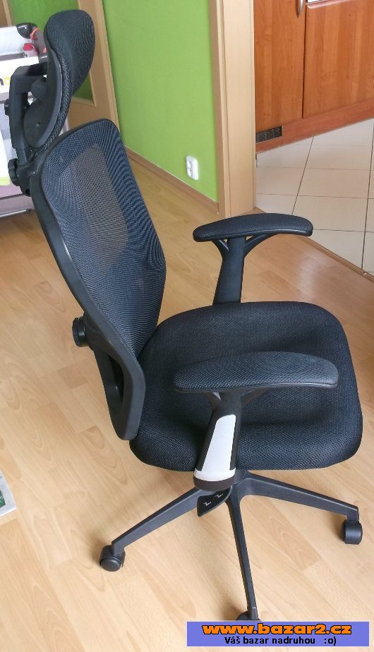 Židle k psacímu stolu