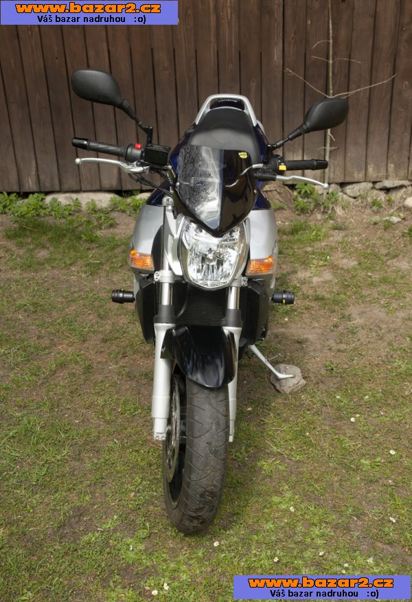SUZUKI GSR 600
