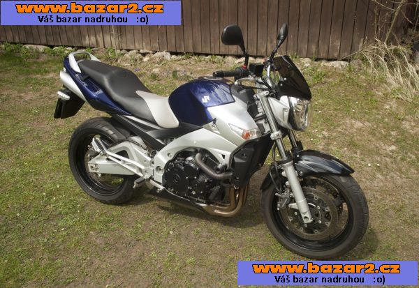 SUZUKI GSR 600