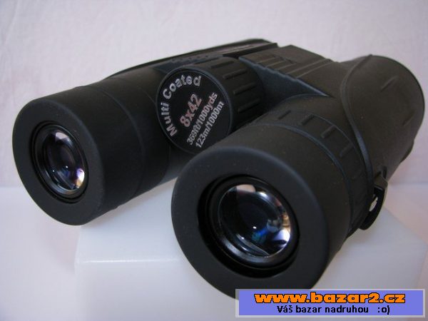 Dalekohled COMET Multi Coated8 x 42