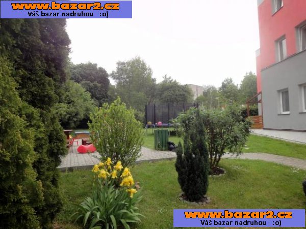 Byt 3+KK s velkou terasou + garáží