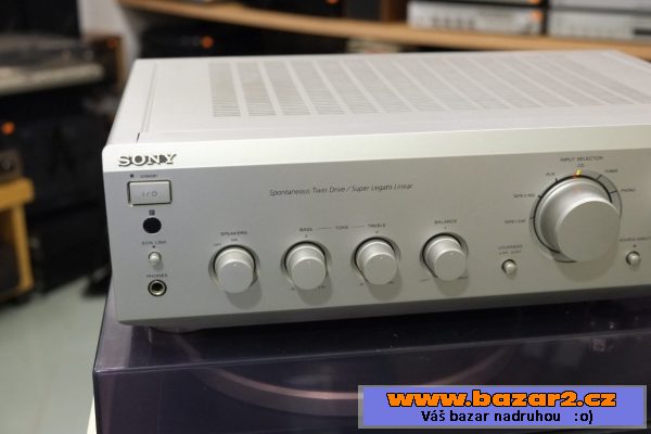 Zesilovač SONY TA-FE520R / Top Stav