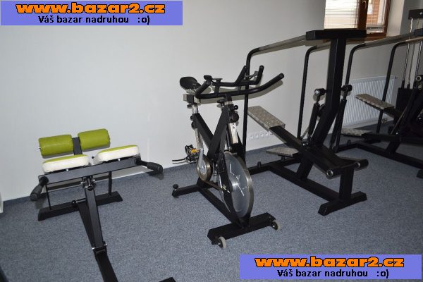 VYBAVENÍ FITCENTRA