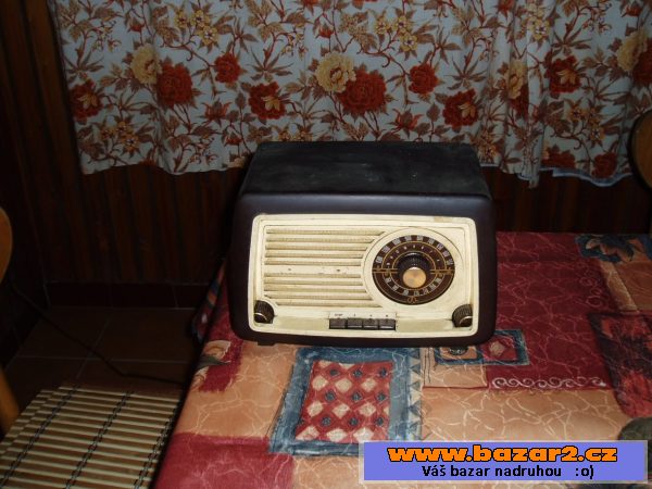 Staré radio Tesla 315 A