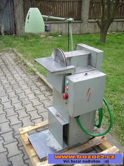 Strojní rotační pilník