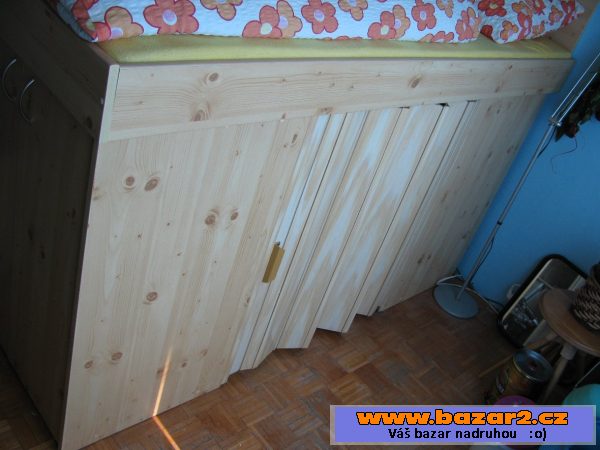 Nabízím vestavěnou postel