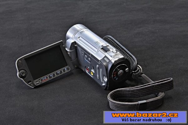 Kameru Canon FS100
