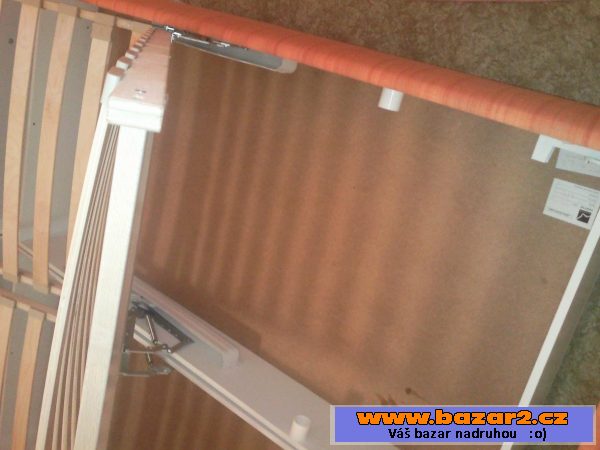 Postel 180 na 200 cm poloho. SPECHA