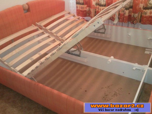 Postel 180 na 200 cm poloho. SPECHA