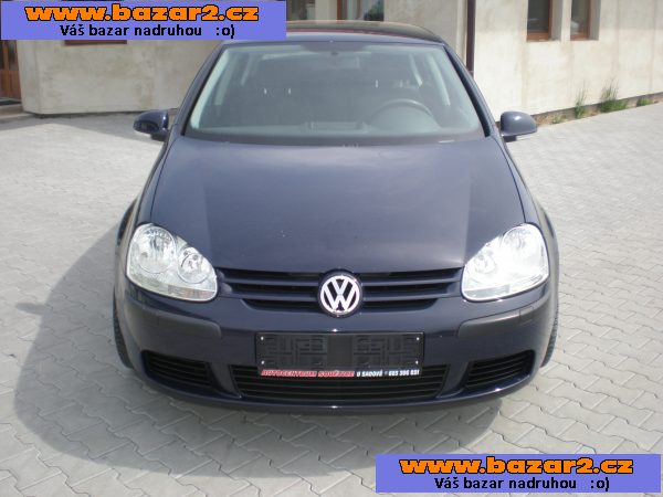 VOLKSWAGEN Golf 1,6 FSI - sport. úprava TOP!