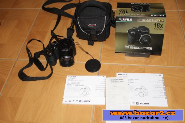 Fujifilm FinePix S2500HD