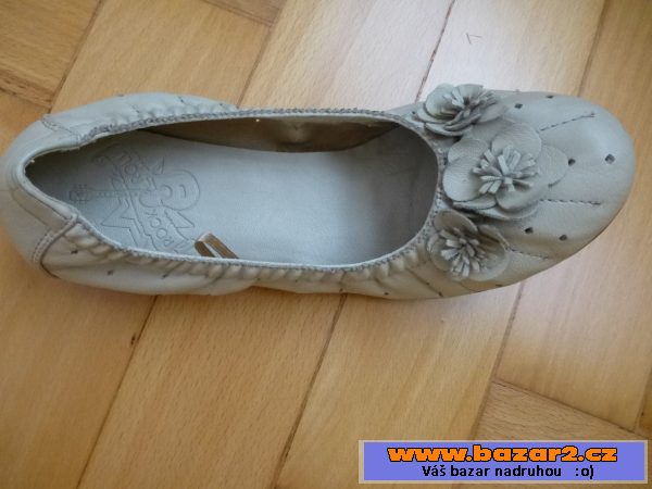 Béžové baleríny vel. 37