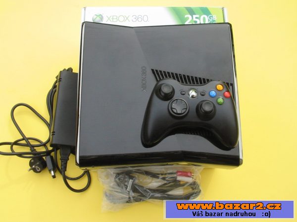 Prodám PŘEFLASHOVANÝ Xbox Slim250GB