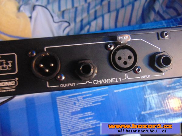 Limíter  Omnitronic CL-266