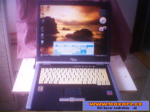 Fujitsu Siemens  E8010 za 800kč