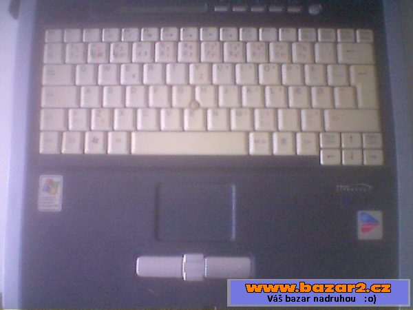 Fujitsu Siemens  E8010 za 800kč