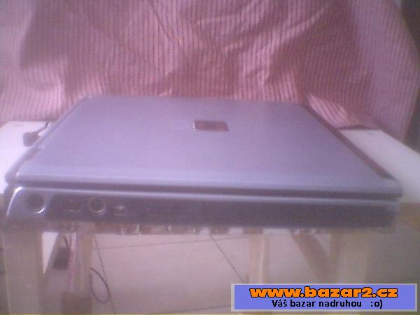 Fujitsu Siemens  E8010 za 800kč