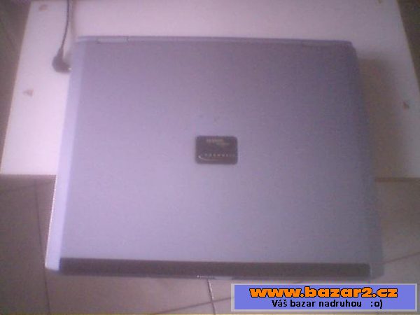 Fujitsu Siemens  E8010 za 800kč