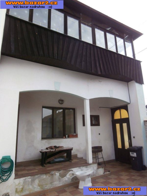 Prodej rodinného domu 342 m², Kladno