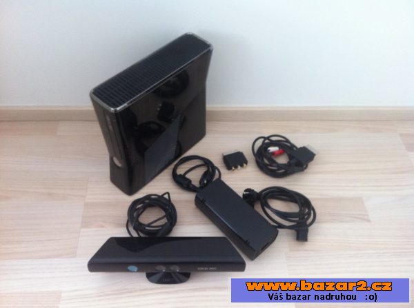 Xbox 360 Slim 250GB + příslušenství
