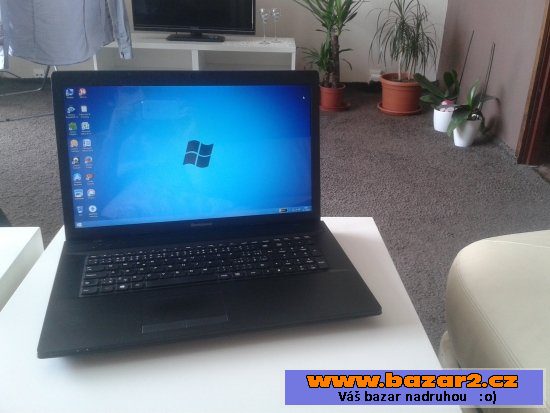 Notebook Lenovo G700 - černý