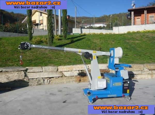 Pojízdný elektrický jeřáb Gruniverpal GB300 