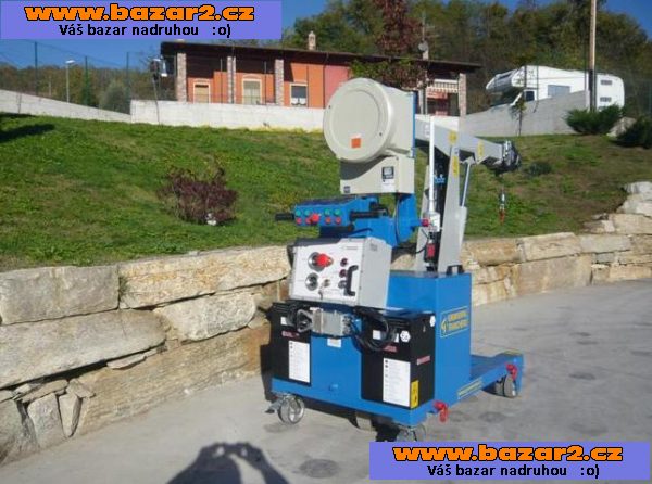 Pojízdný elektrický jeřáb Gruniverpal GB300 